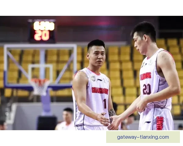 伤愈归来赵睿再攀高峰 郭艾伦与CBA众将齐叹服_r487kv5f